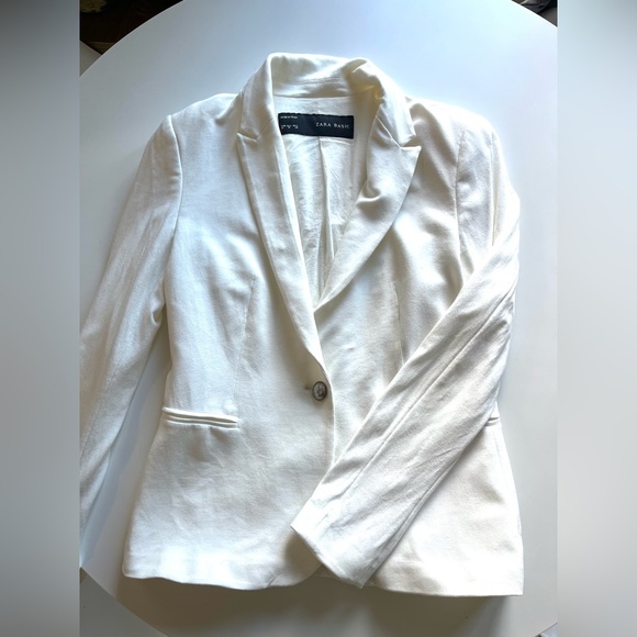 Zara Basic White Blazer - Picture 3 of 6